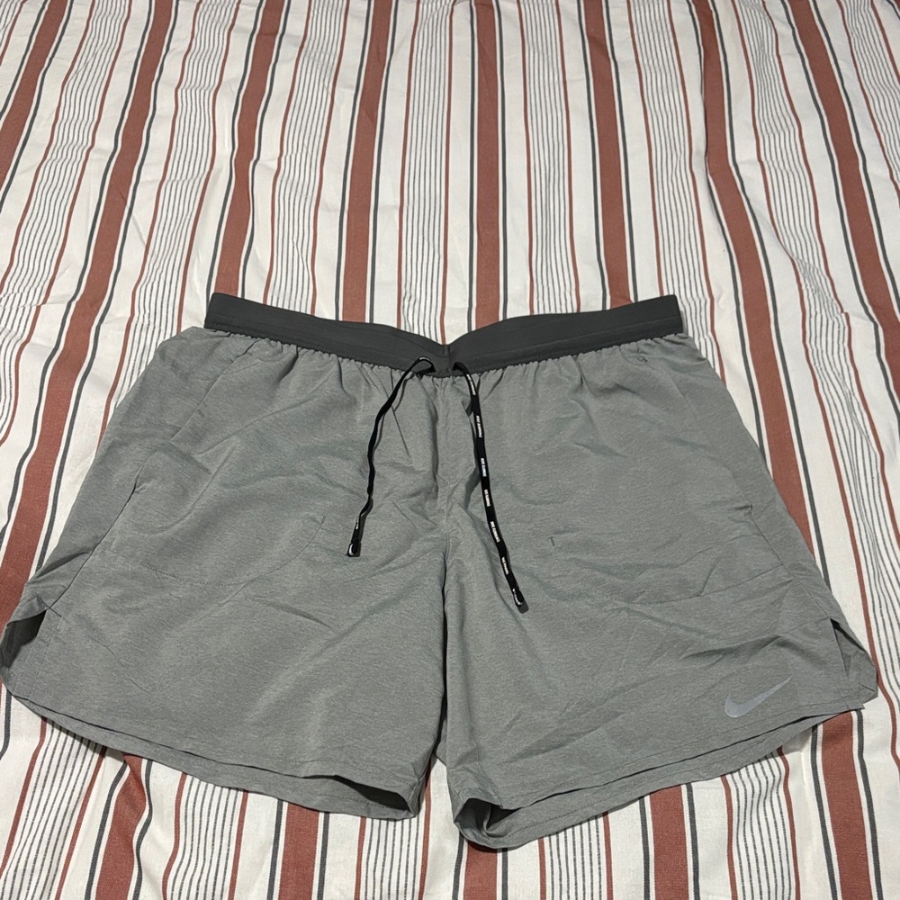 Nike Men's Charcoal Athletic Shorts